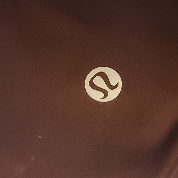 Lululemon wine colored cropped define like new 12 - Picture 5 of 8